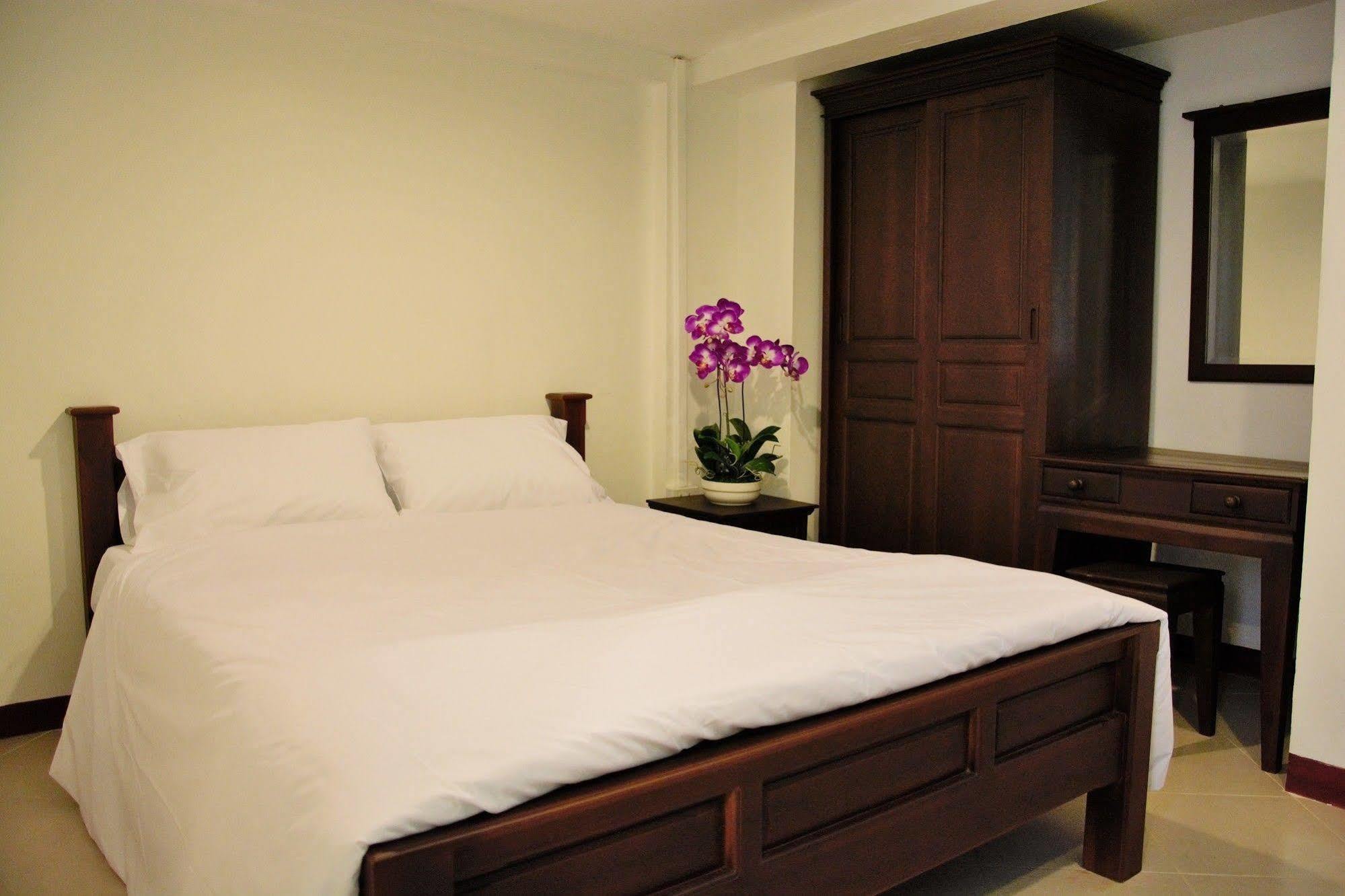 Seedling House Pattaya Exterior photo