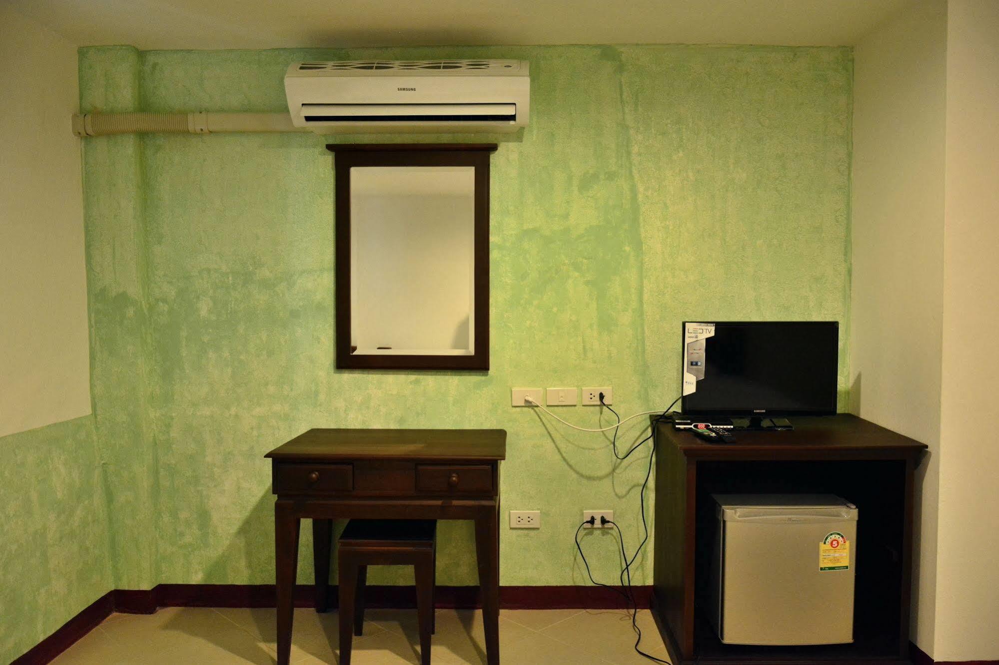 Seedling House Pattaya Exterior photo